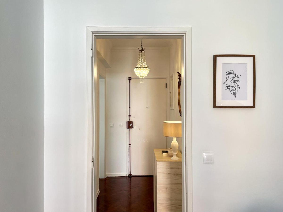 Claude Homes Rato Apartment *