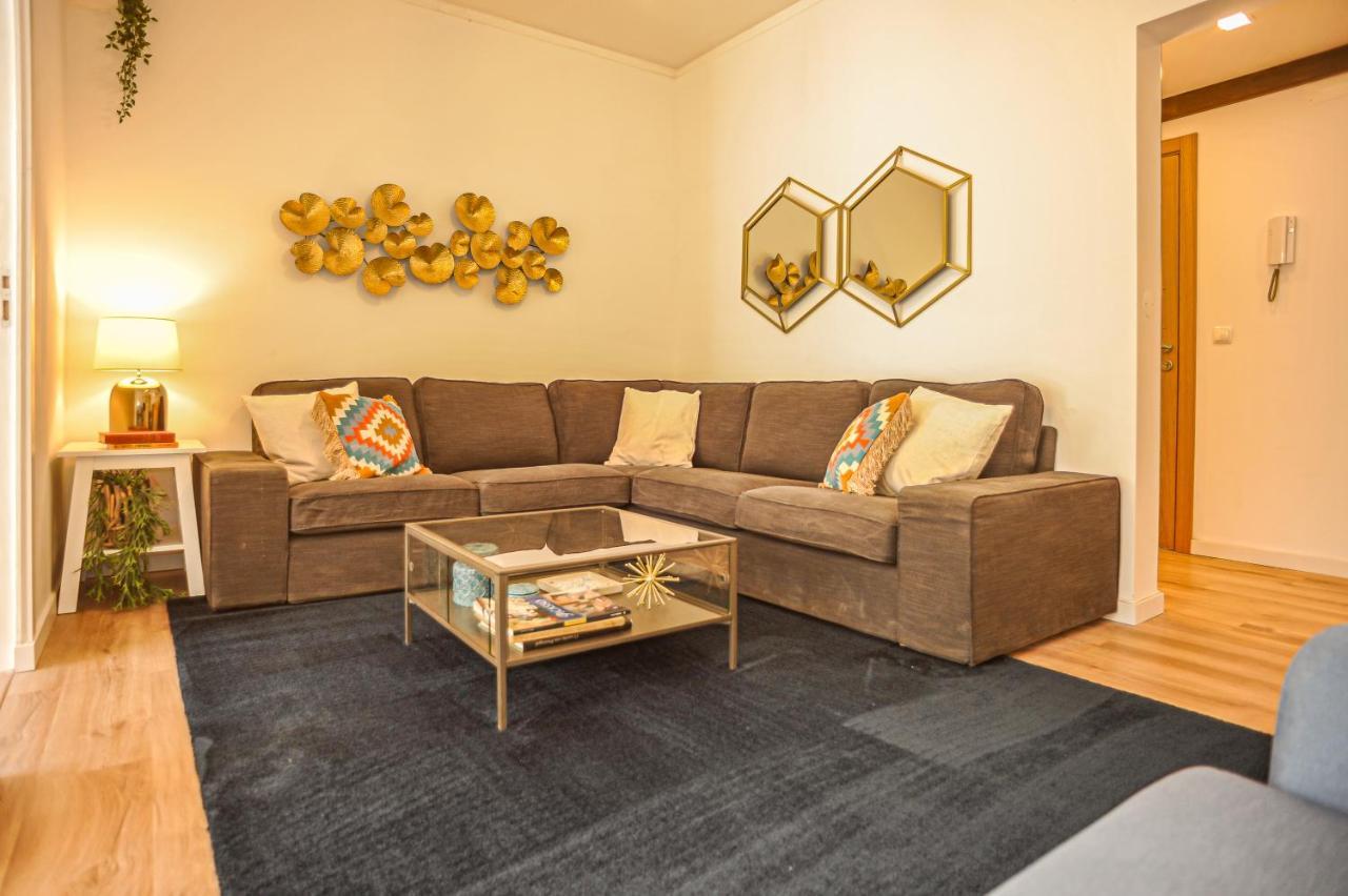 Marques De Pombal - 8 Bedroom Guest house Lisbon