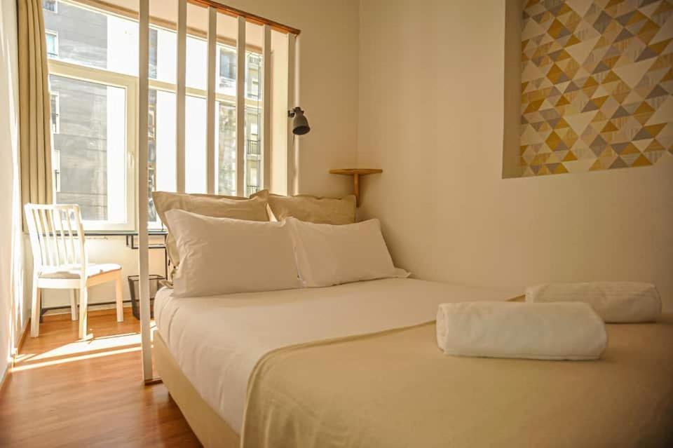 Marques De Pombal - 8 Bedroom Guest house *