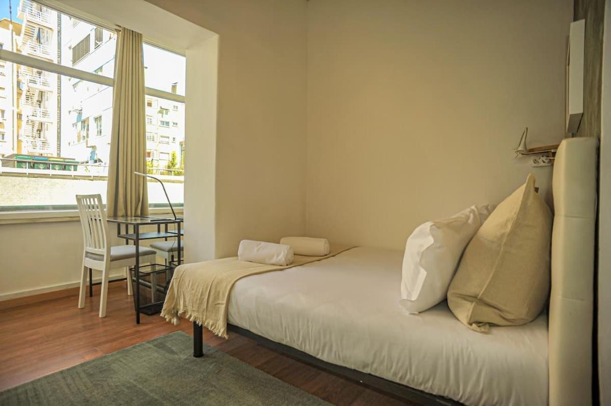 Marques De Pombal - 8 Bedroom Guest house Lisbon