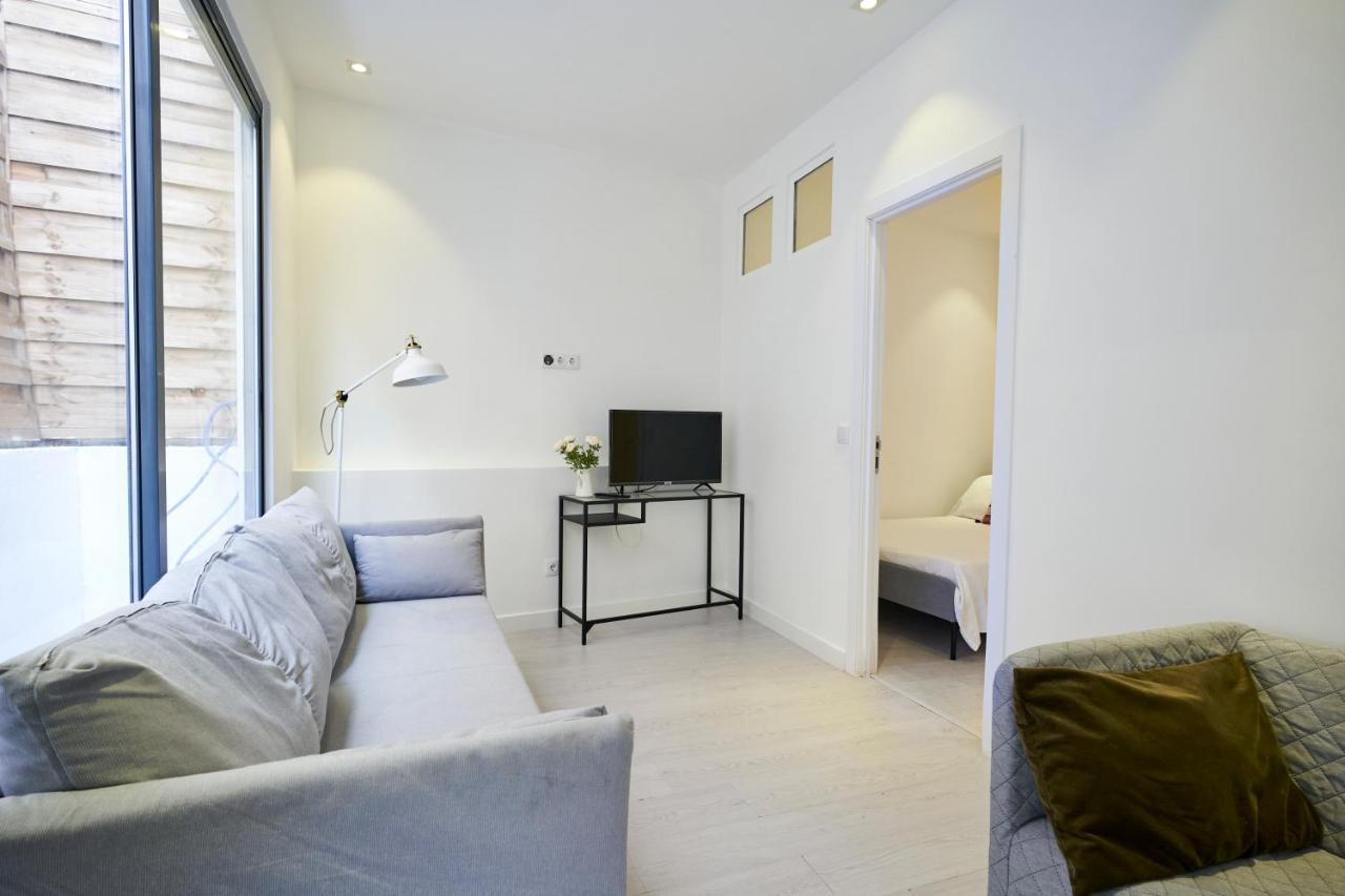 Altido Fabulous 3-br In Western Apartment