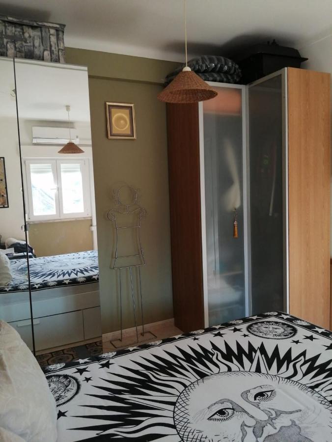Moscavide Nº 1 M1 Homestay