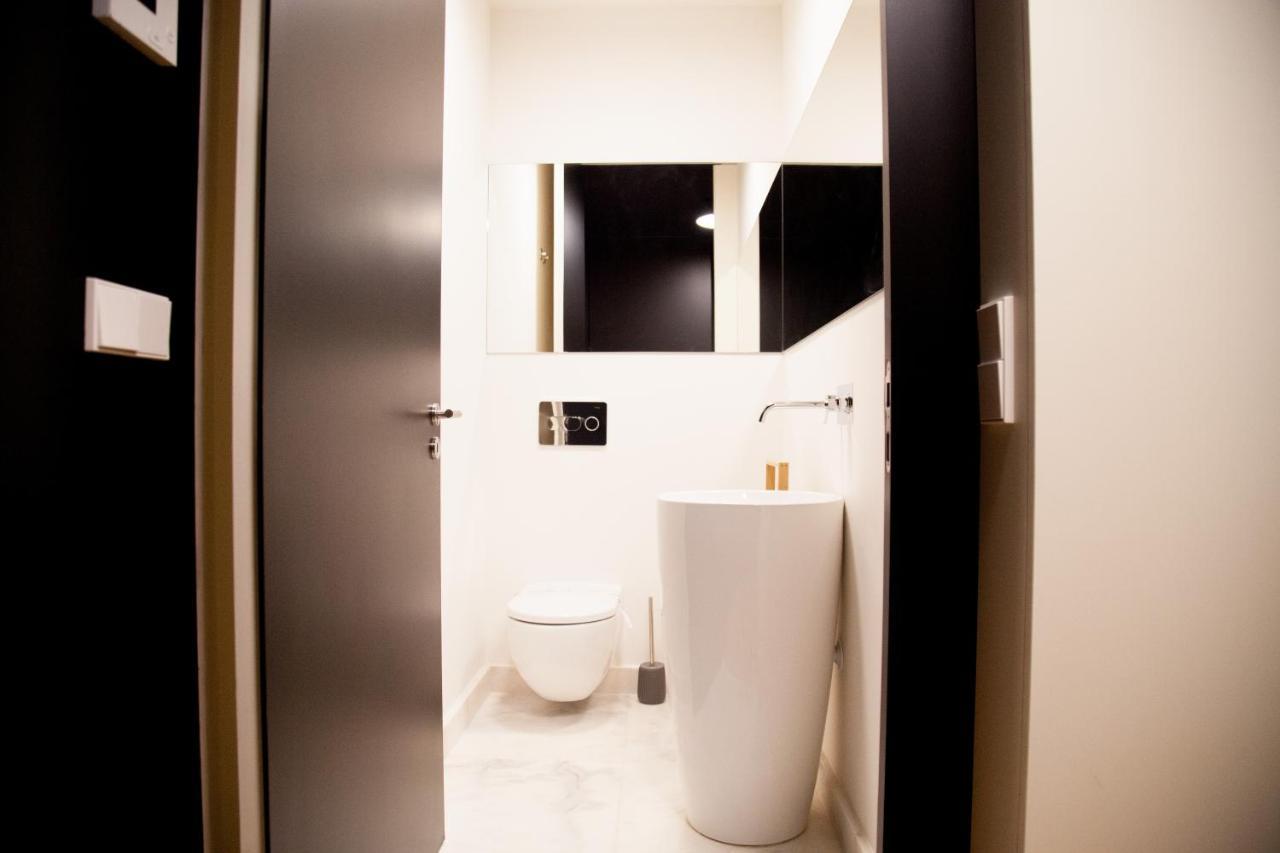 Apartment Flh Praca Comercio Wood Design Flat *