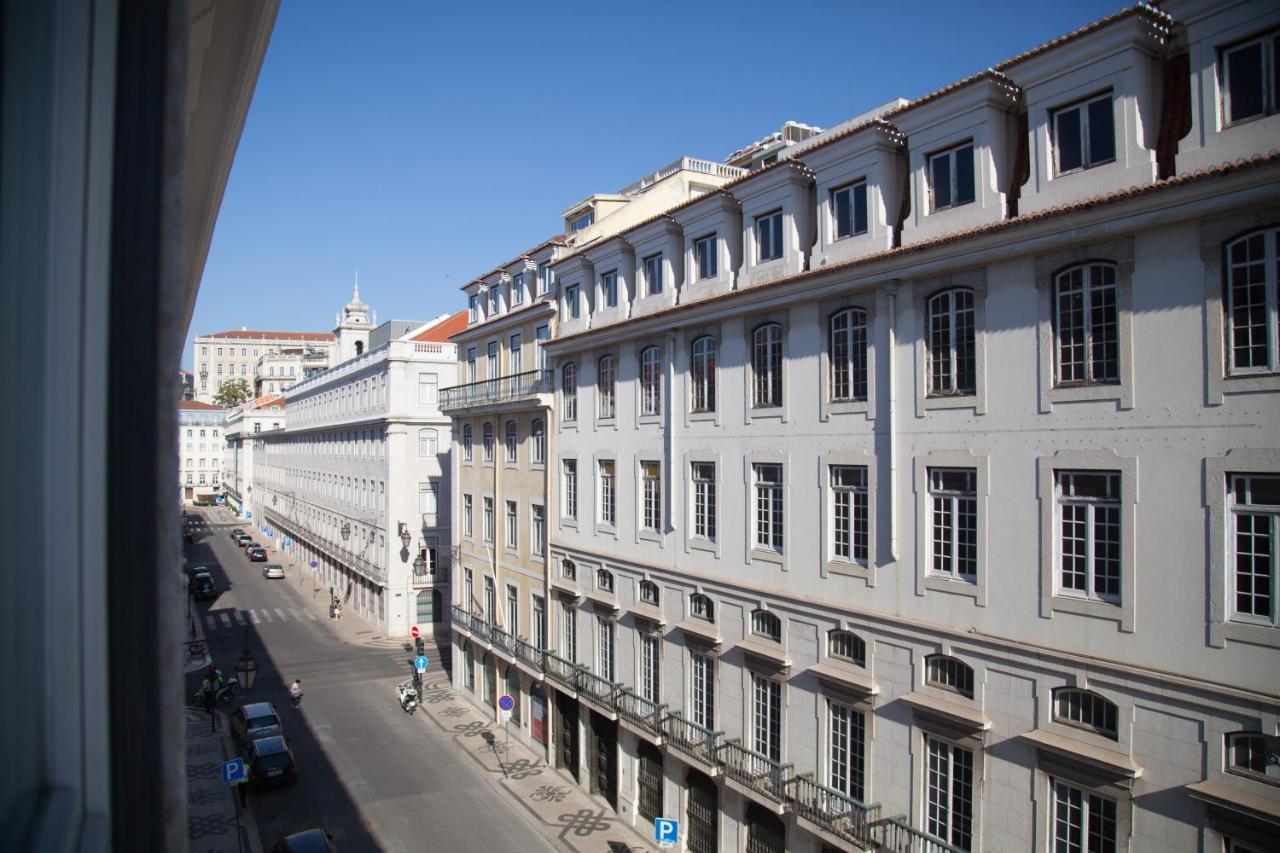Flh Praca Comercio Wood Design Flat Lisbon