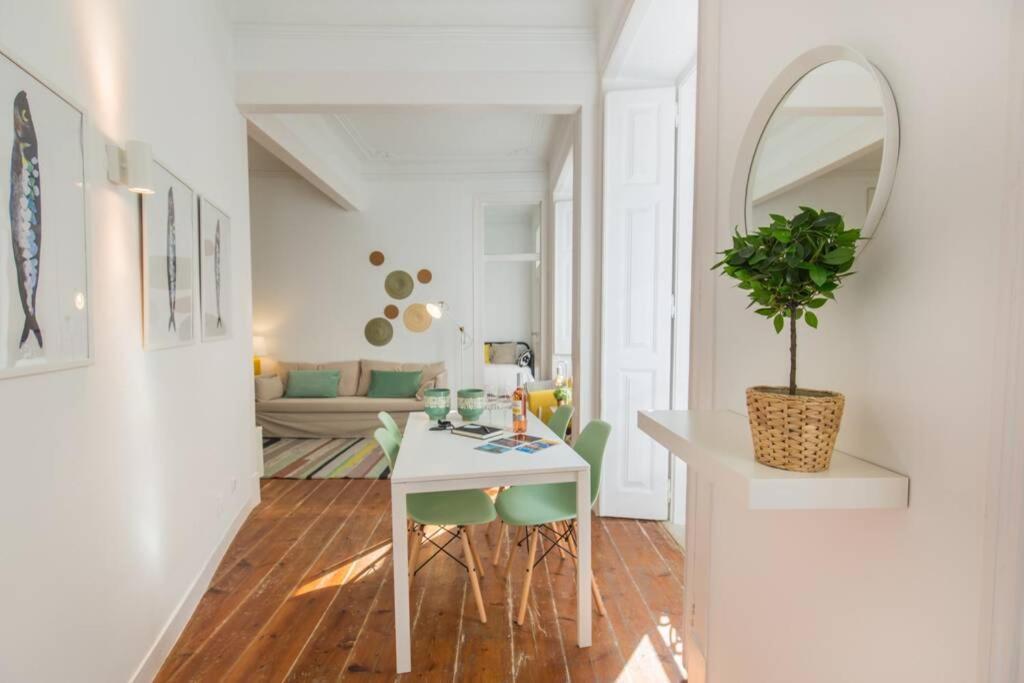 135 A - In Tranquil Flat In Alfama Near Se And Castle Apartamento