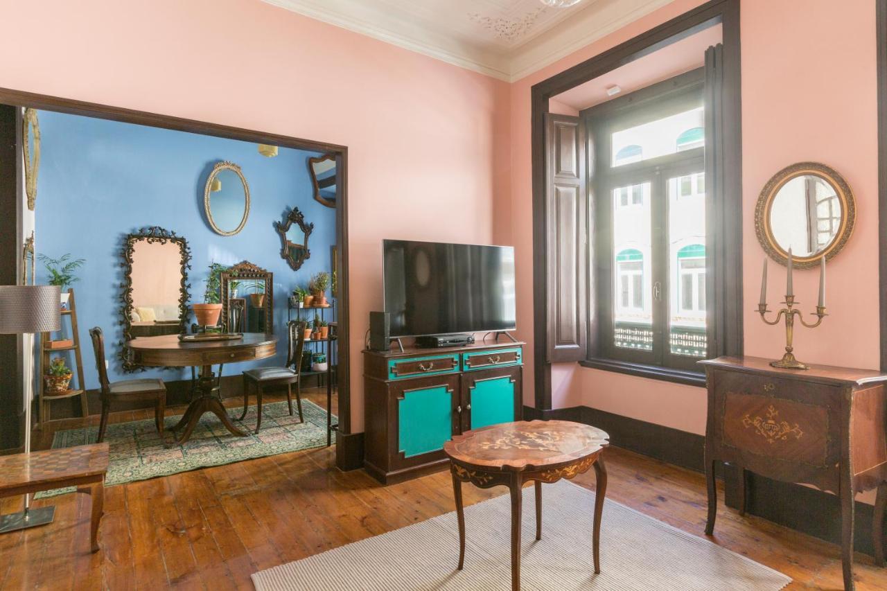 Charming In A 19th Century Building Apartment *