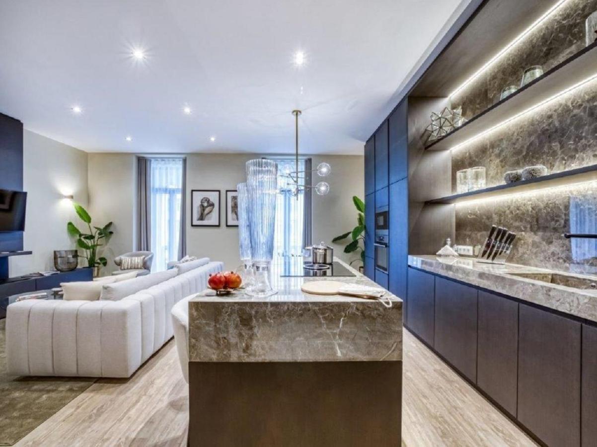 Stunning Near Avenue Liberdade Apartment