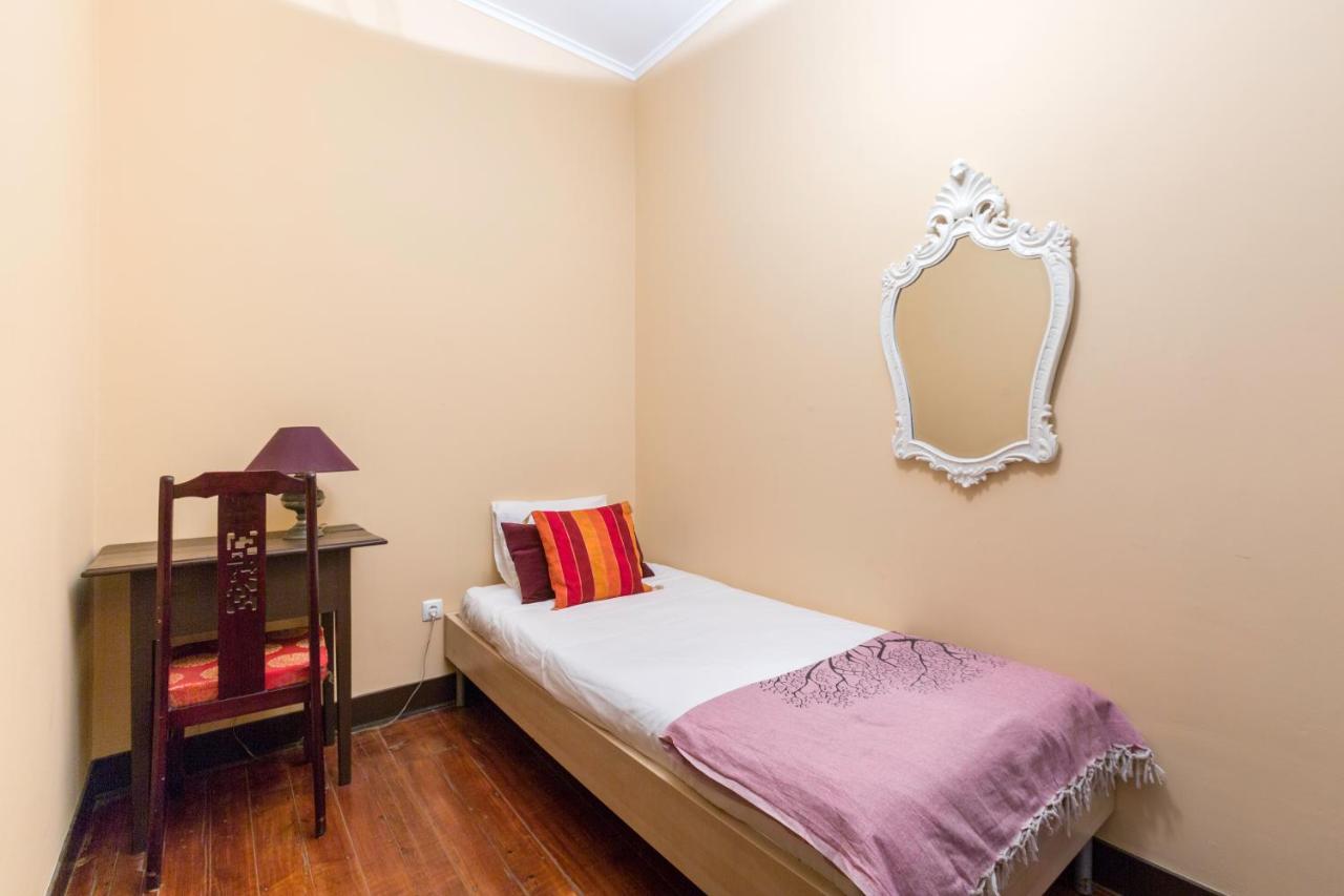 Charming In A 19th Century Building Lisbon