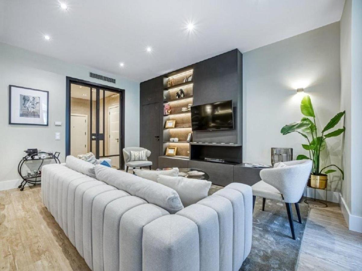 Stunning Near Avenue Liberdade Lisbon
