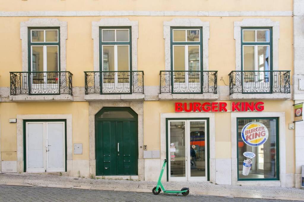 Jp39 - Baixa 18th Century Tiles With 2 Bdr! Apartment