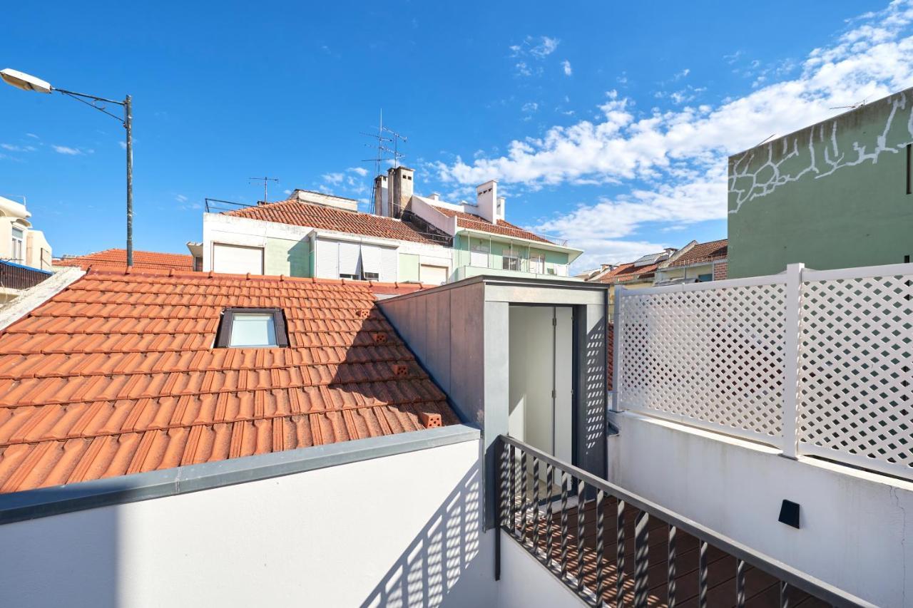 Villa Charming House With Terrace In Lisbon.wifi. Lisbon