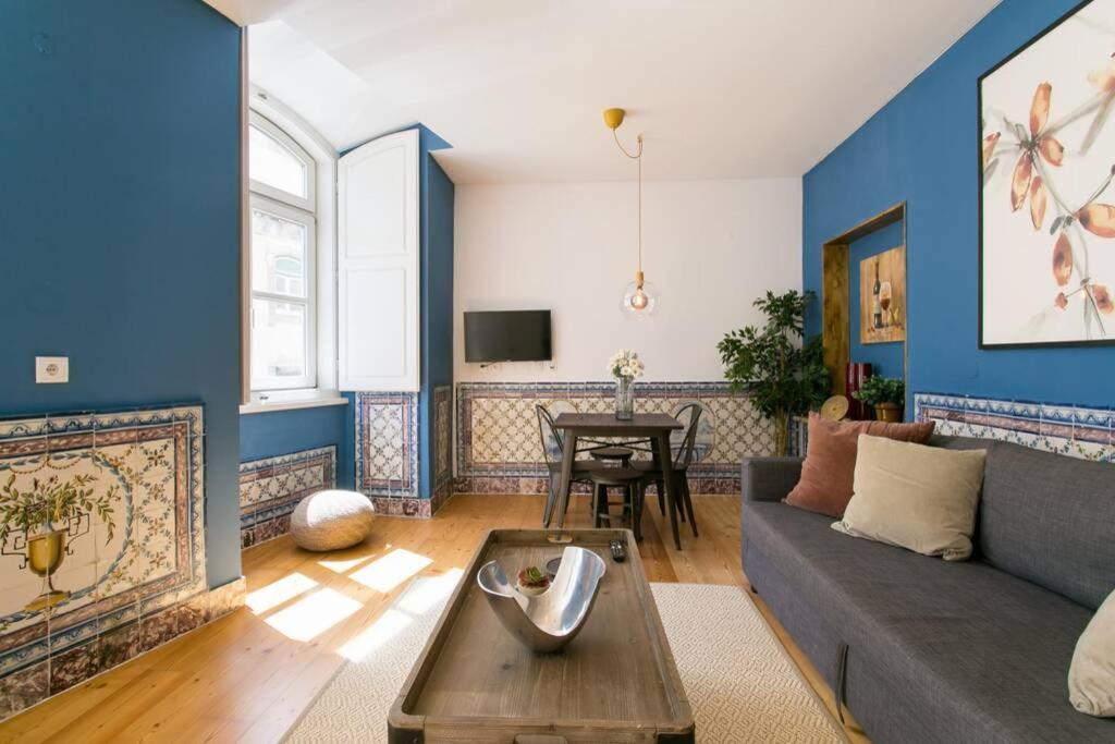 Jp39 - Baixa 18th Century Tiles With 2 Bdr! Apartment *