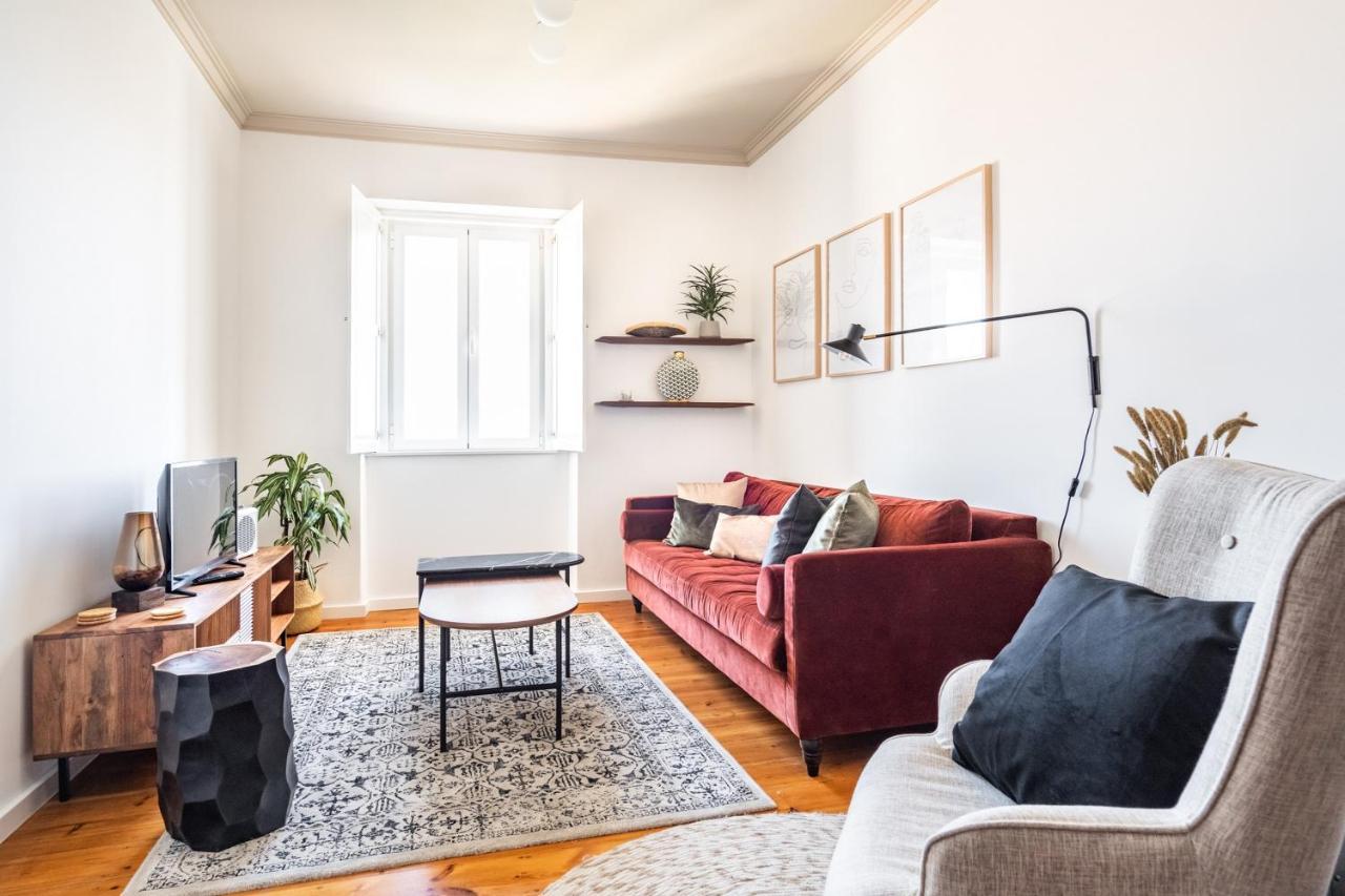 Akicity Real Charm Apartment