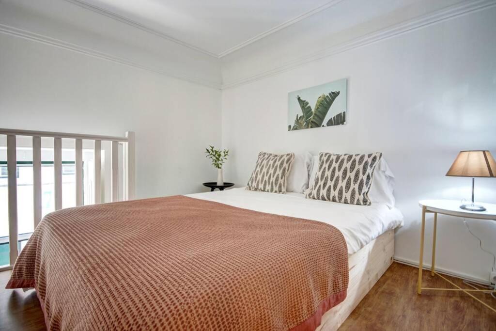 Unique Sao Bento Ideal For A Group Apartment Lisbon