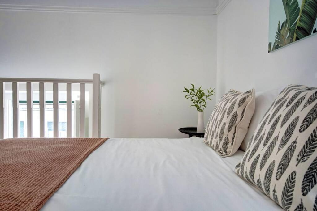 Apartment Unique Sao Bento Ideal For A Group Lisbon