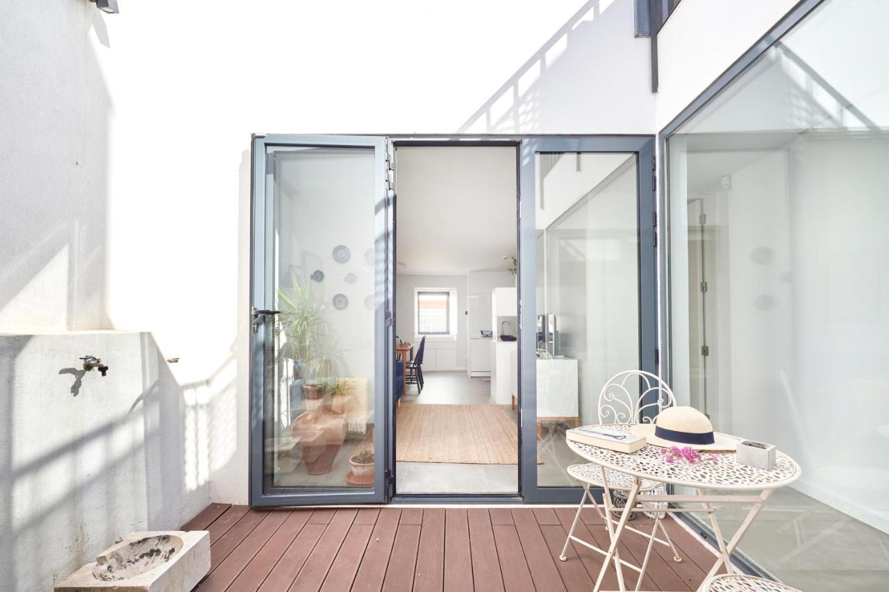 Villa Charming House With Terrace In Lisbon.wifi.