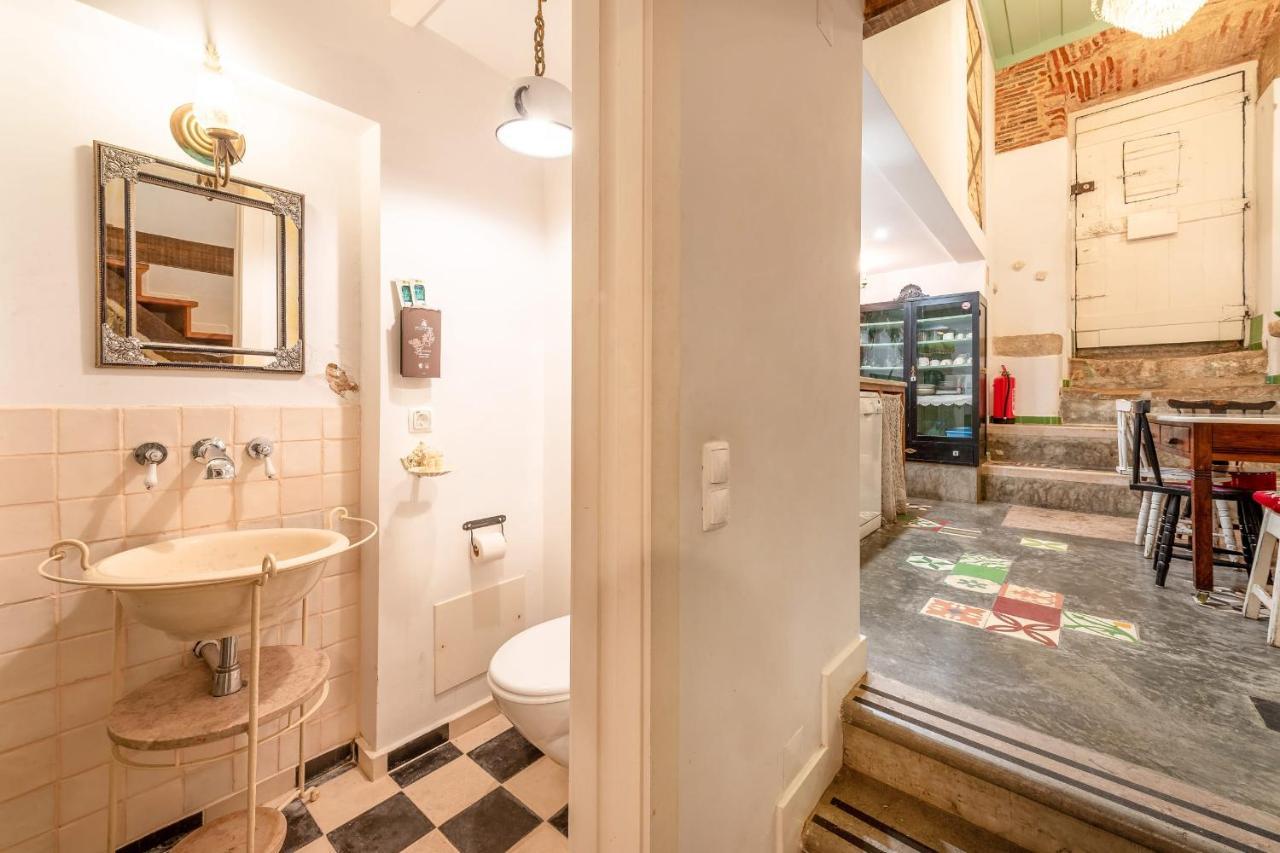 Guestready - Exquisite Portuguese Simbols Lisbon