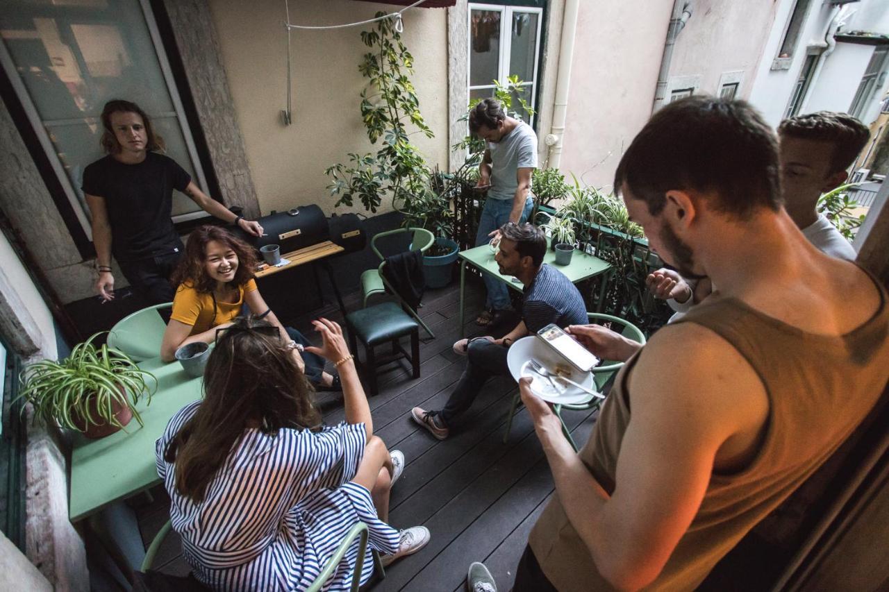 Home Lisbon Hostel *