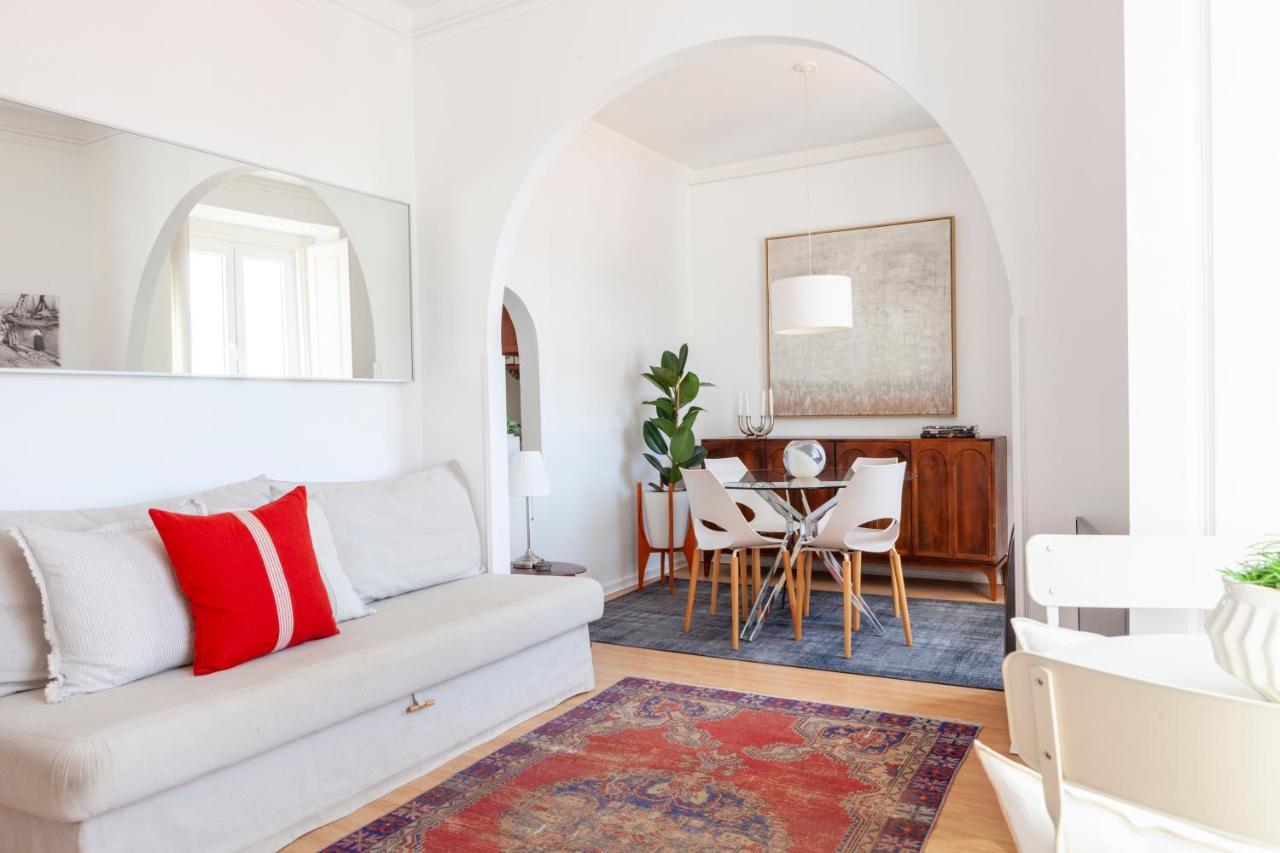 Alfama Scenic View: Charming 19th Century * Lisbon