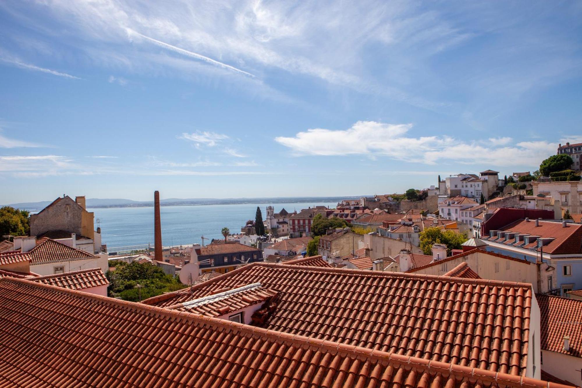 Alfama Scenic View: Charming 19th Century *
