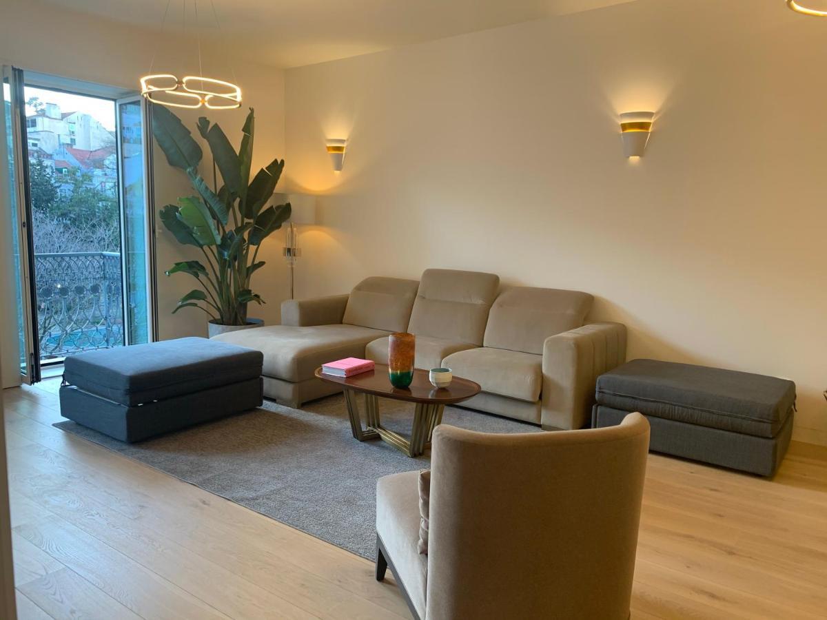New!! Luxury Avenida Da Liberdade Flat- With Rooftop And Pool * Lisbon