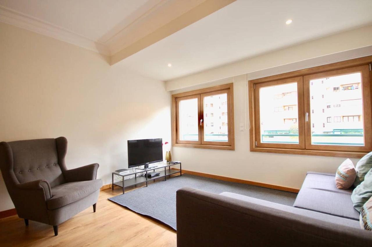 Apartment Cozy Orange Telheiras Lisbon