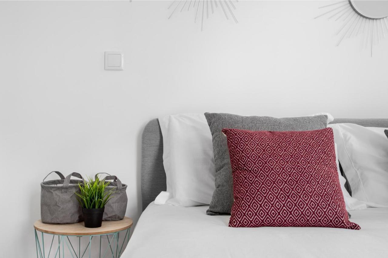 Altido Stylish Arroios Apartments, 20 Min To Centre Lisbon