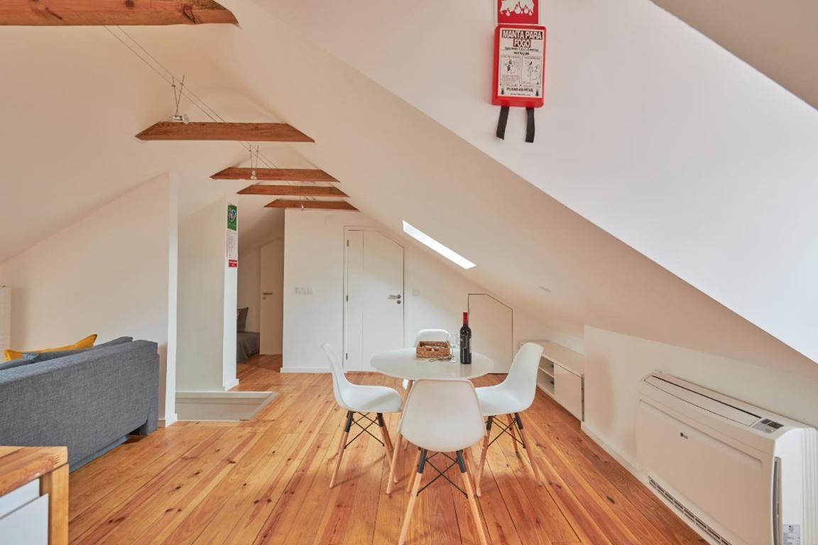 Apartment Castleviewattic Lisbon