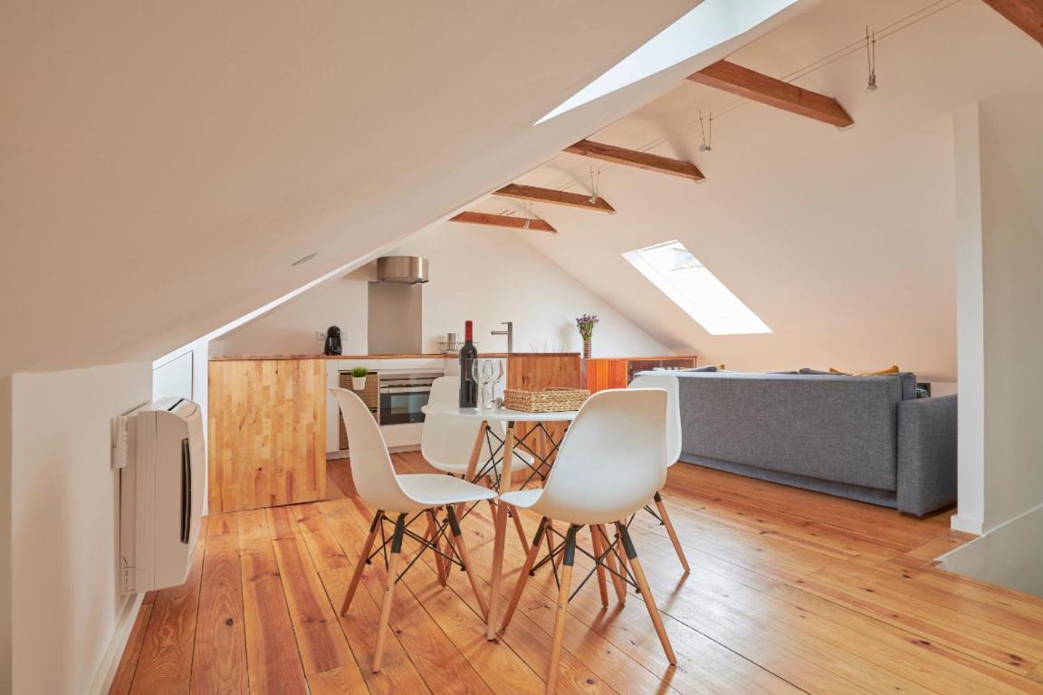 Castleviewattic Apartment Lisbon