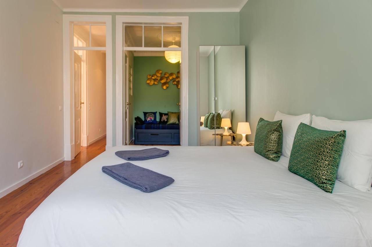 Spacious, Bright And Newly Renovated 2 Bedroom Apartment, Historical Center, Madragoa Apartment *