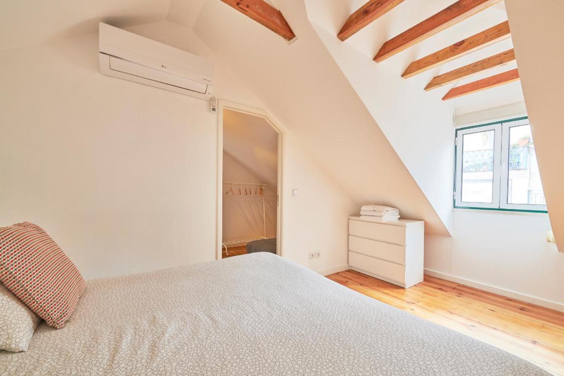 Castleviewattic Apartment Lisbon