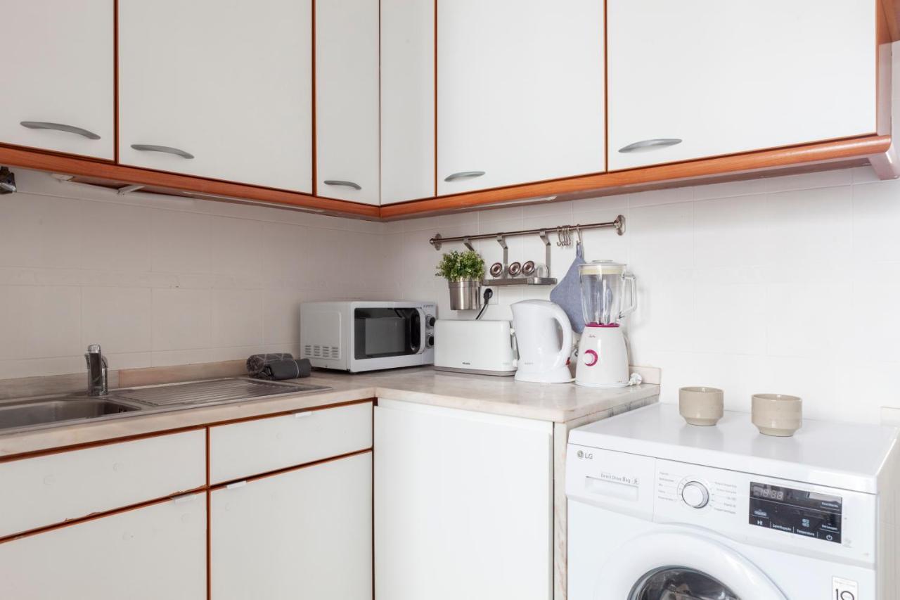 Apartment Alfama Scenic View: Charming 19th Century *
