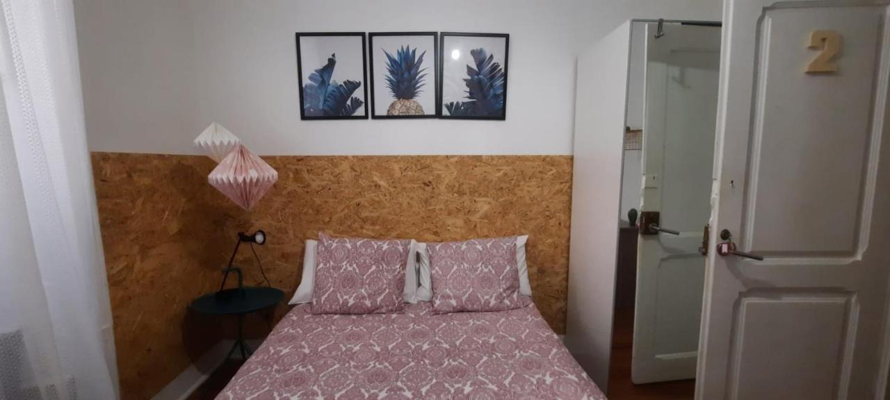 Apartment Sunny Terrace Apt, Close To Downtown! 2 Bedroom Flat Lisbon