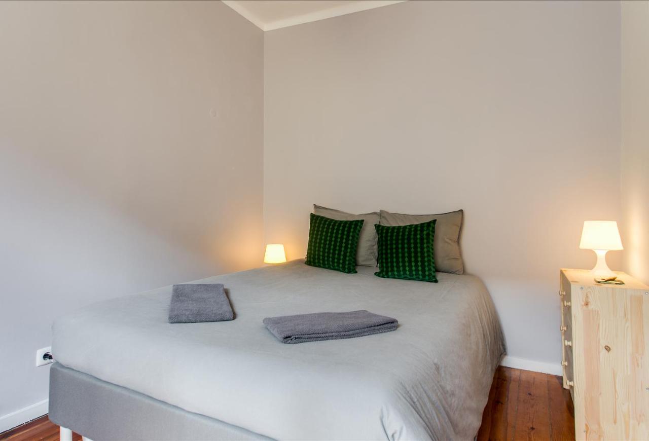 Spacious, Bright And Newly Renovated 2 Bedroom Apartment, Historical Center, Madragoa