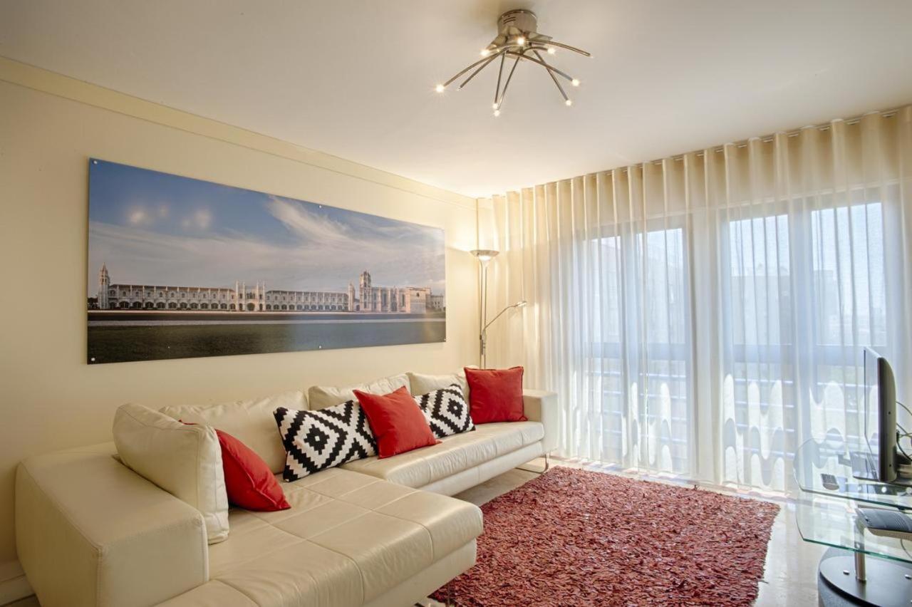 Executive In The Heart Of * Lisbon