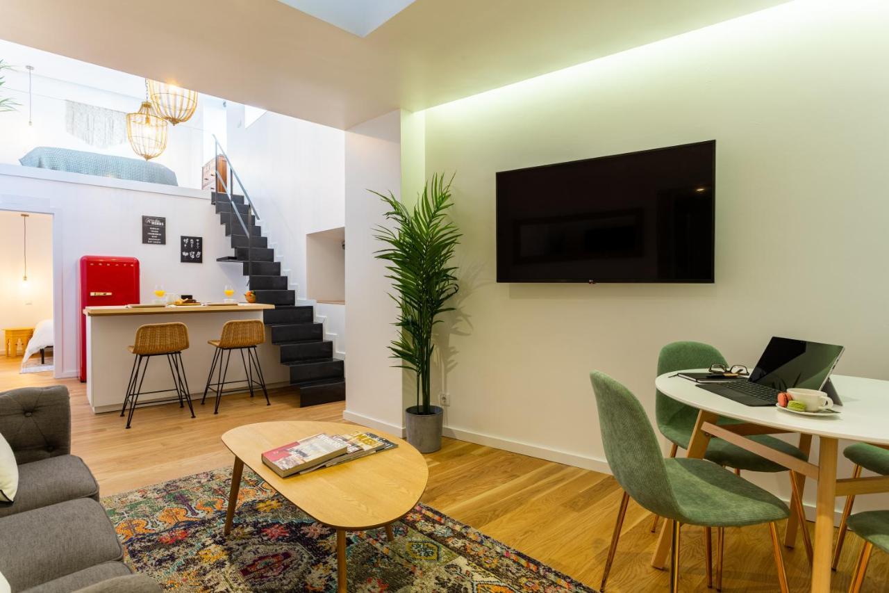 Bairro Alto Bronze Of Art Apartment Lisbon