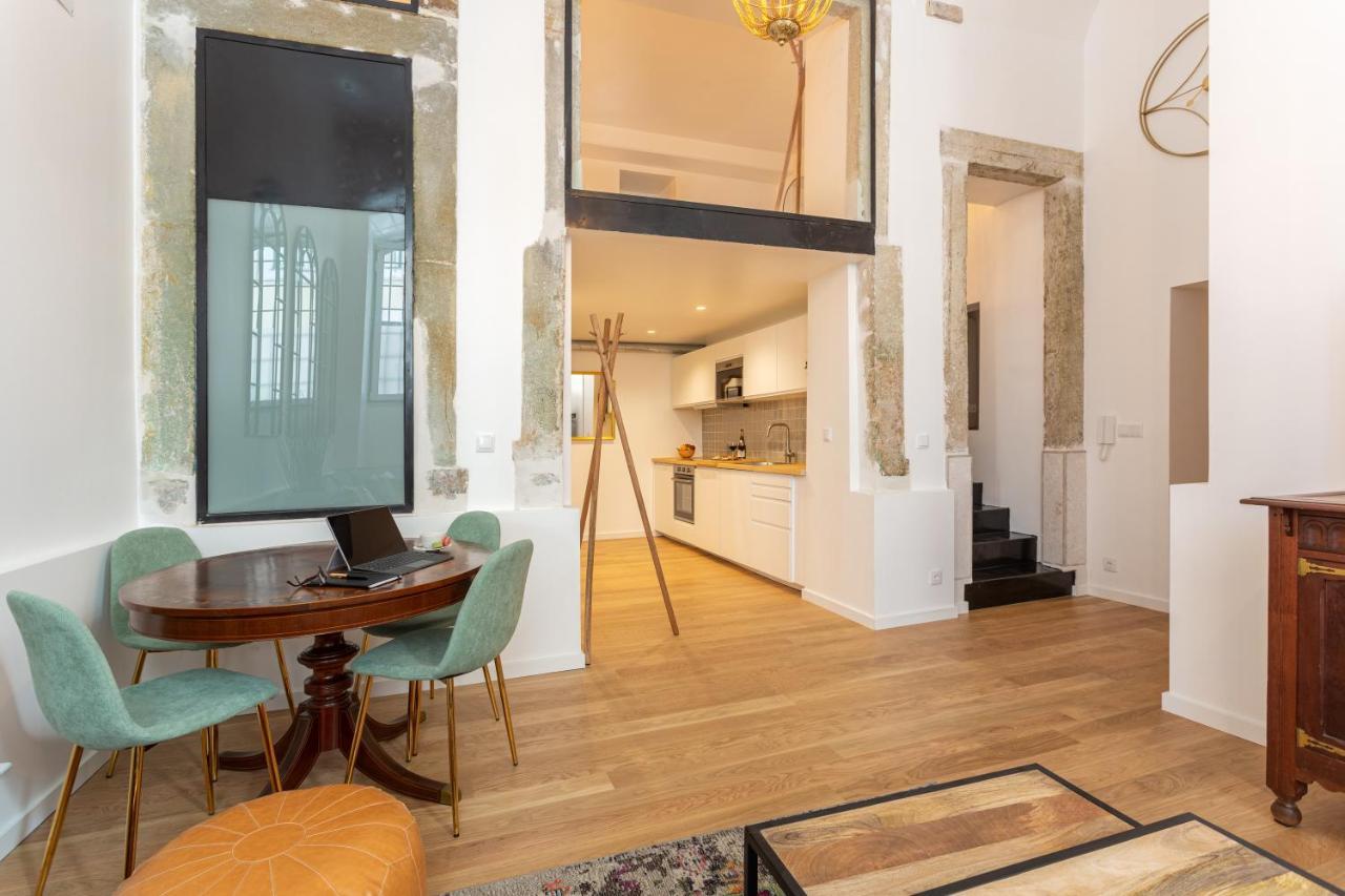 Apartment Bairro Alto Bronze Of Art Lisbon