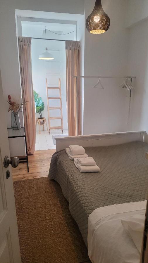 Guest house Tiny With Private Bathroom - Bairro Alto Lisbon