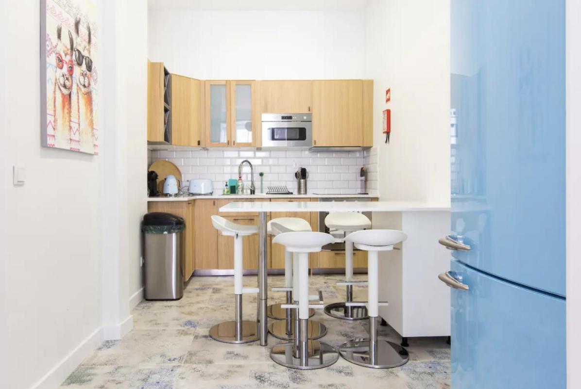 Beautiful 2br High Ceiling/50m From Timeout Market Apartamento