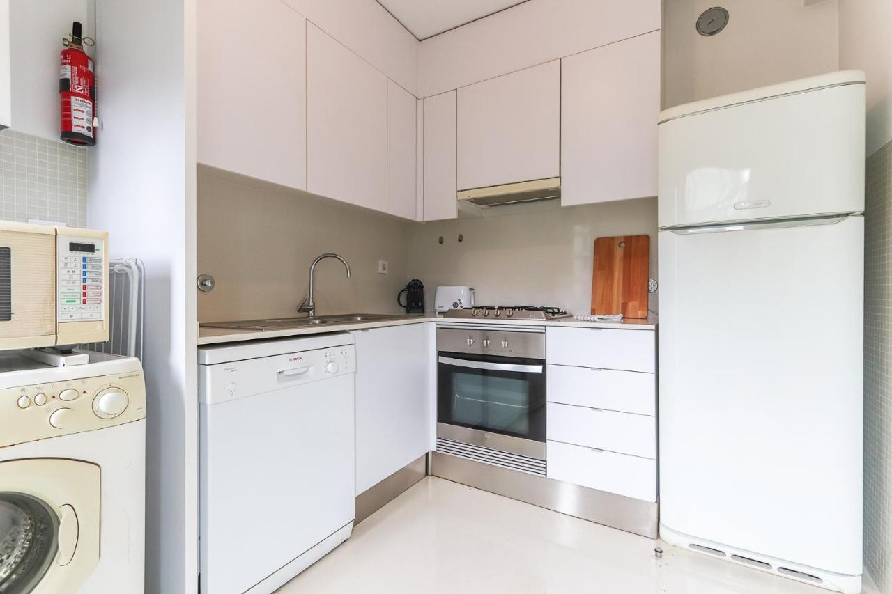 Portucale ! Charming Loft With Garage * Lisboa