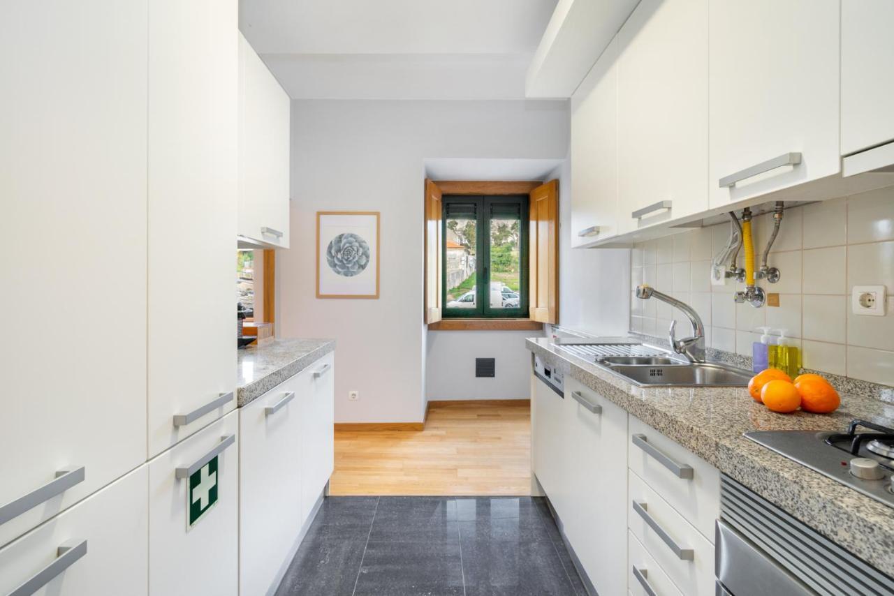 Whome Ajuda 31 Premium W/ Elevator & Parking Apartment *