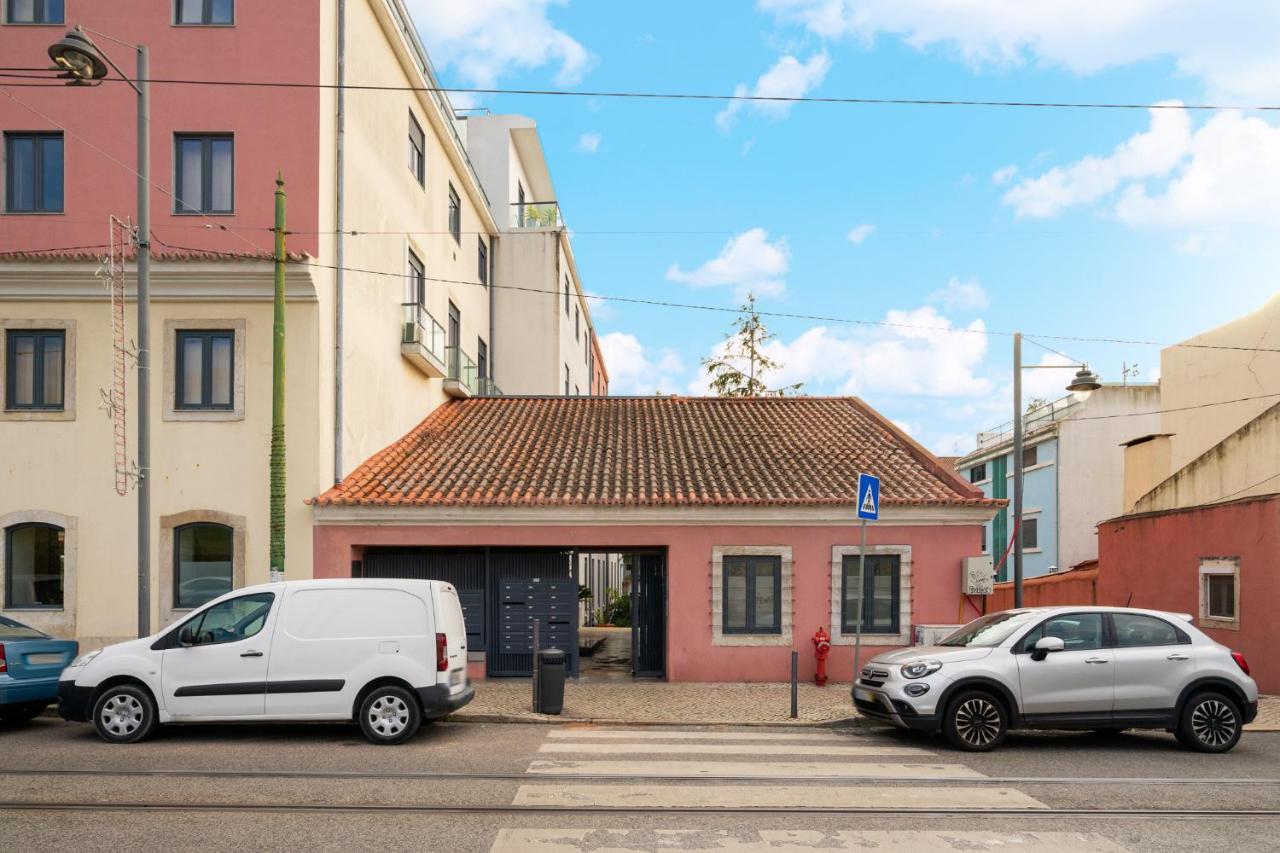 Whome Ajuda 31 Premium W/ Elevator & Parking Apartment