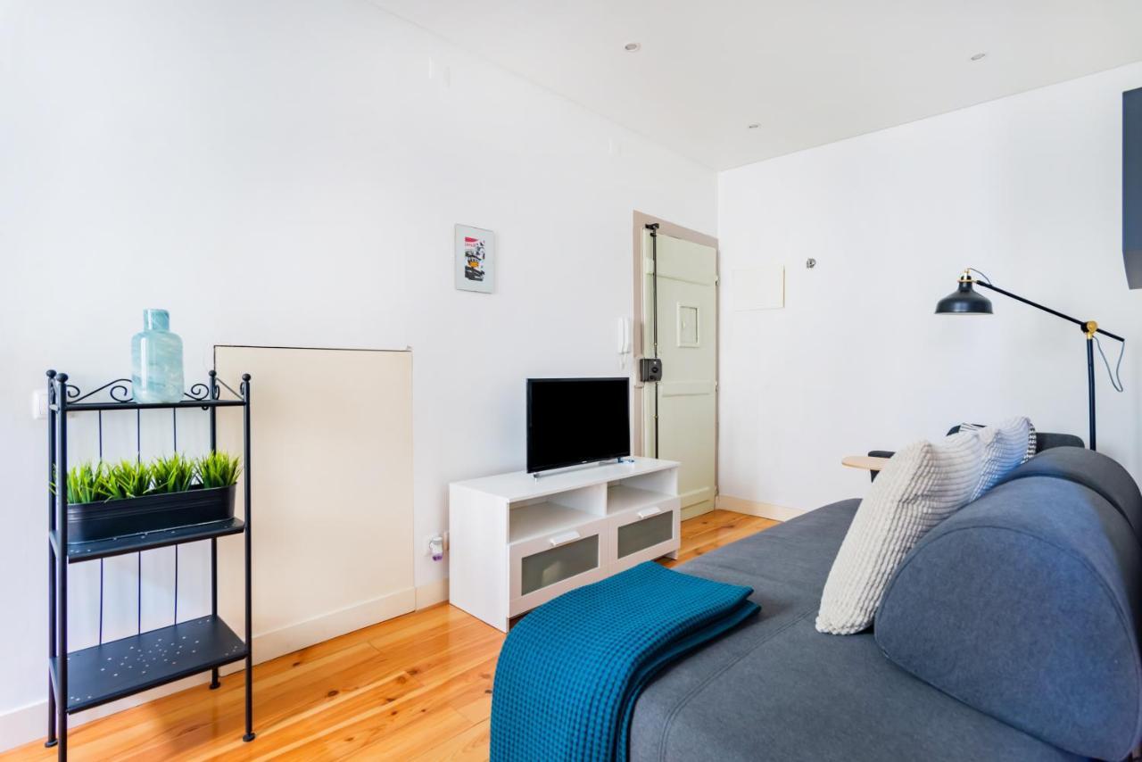Romantic Alfama Getaway Apartment