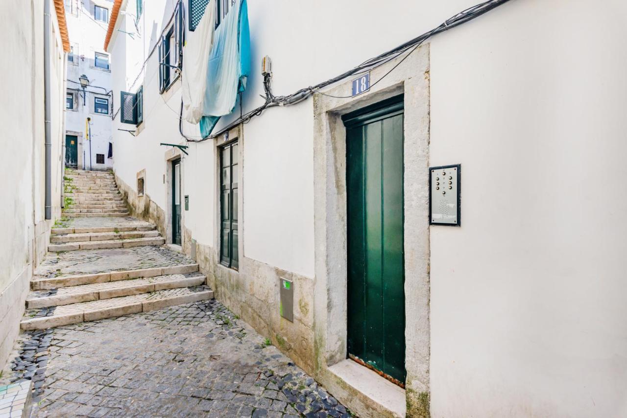 Romantic Alfama Getaway * Lisbon