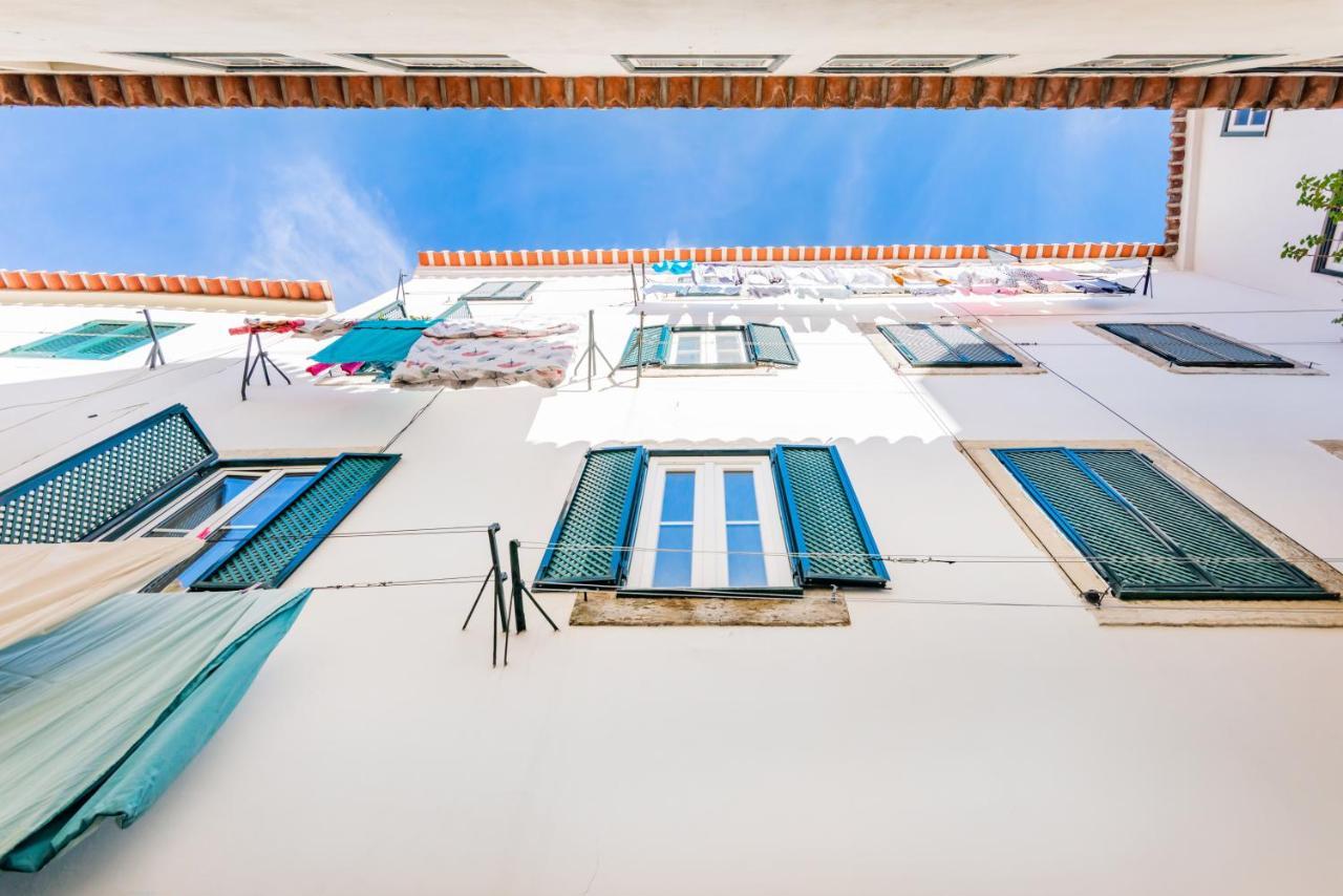 Apartment Romantic Alfama Getaway Lisbon