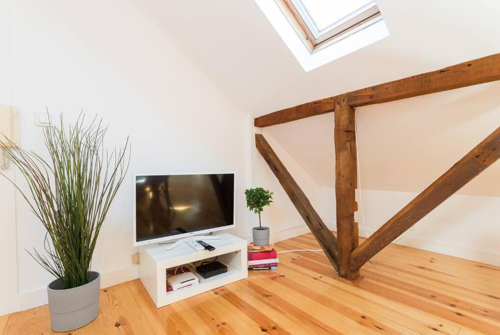 Apartment Principe Real Beautiful Studio Lisbon