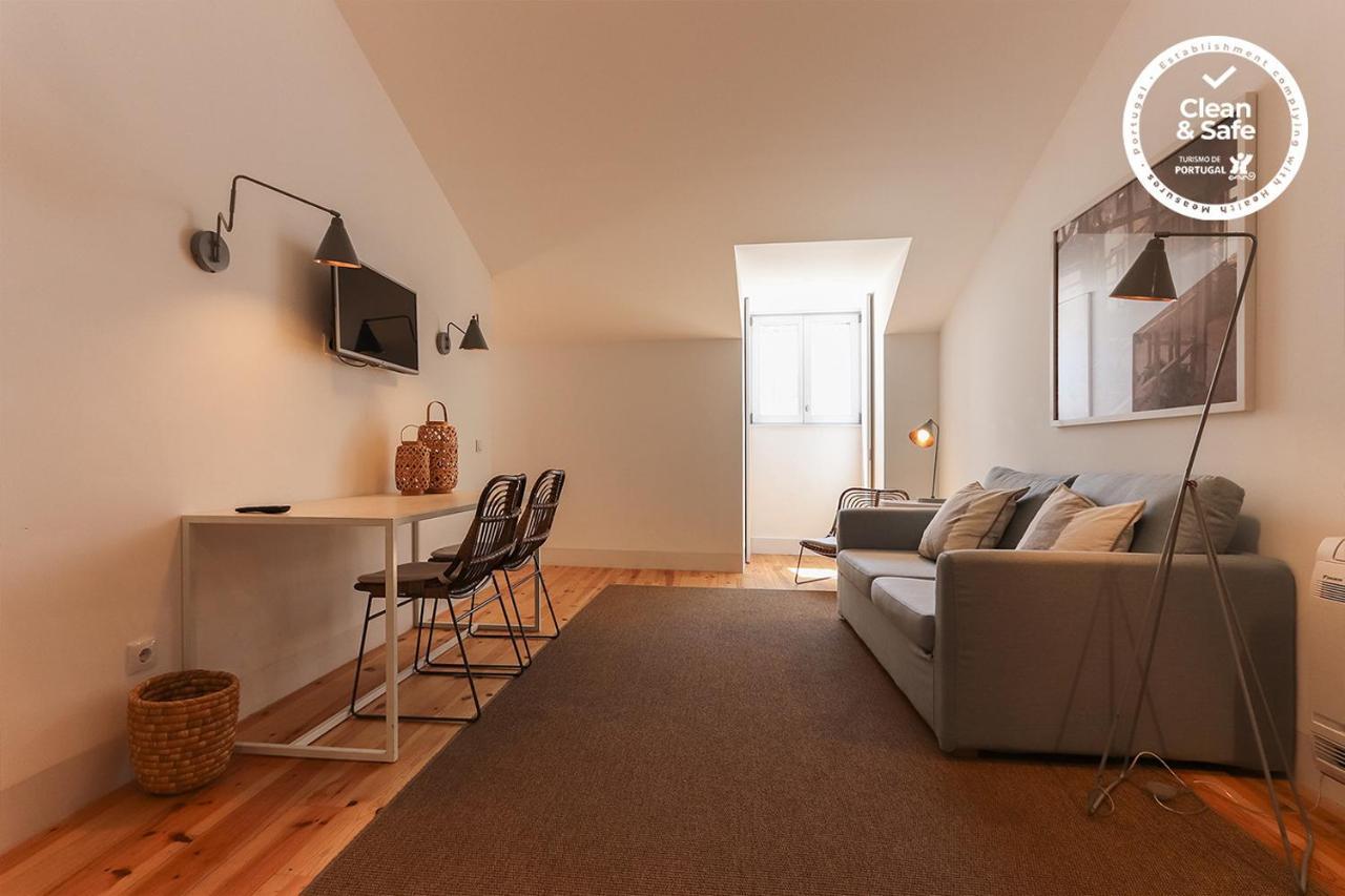 Combro By Homing Apartamento
