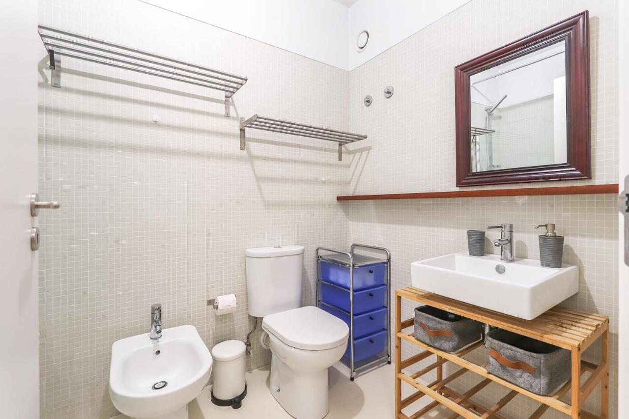 Portucale ! Charming Loft With Garage Apartamento *
