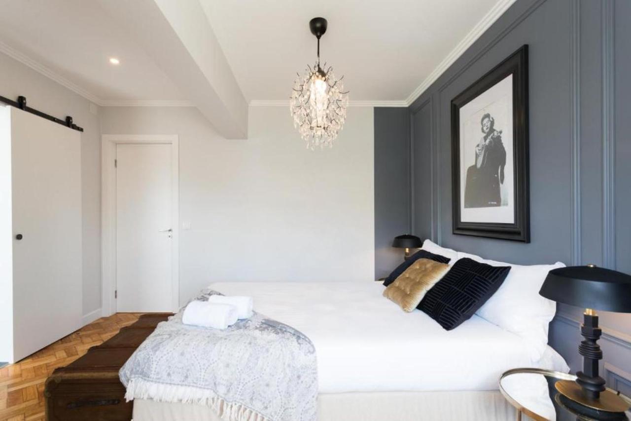 Apartment Airport Charming By Lovelystay