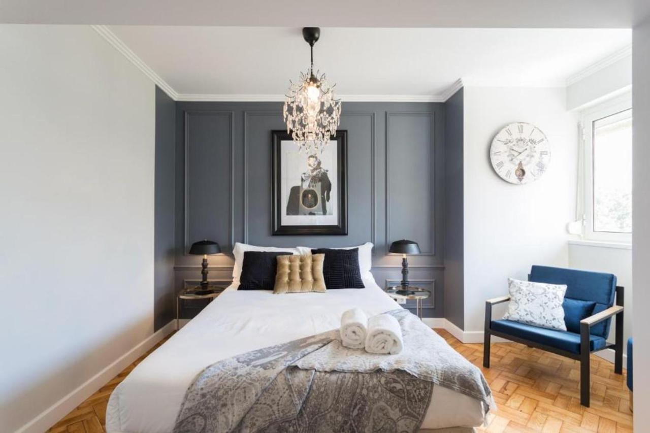 Apartment Airport Charming By Lovelystay *